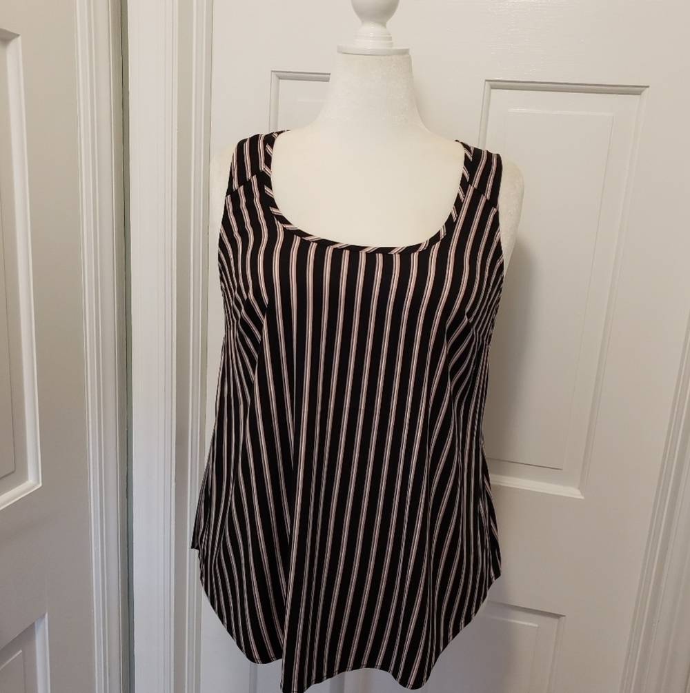 NWT Torrid Striped Woven Sleeveless Top Size 00/ML, Casual, Classic